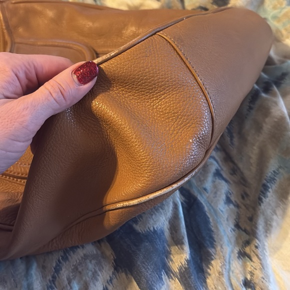 Tory Burch Tan Leather Shoulder Bag - Picture 5 of 5